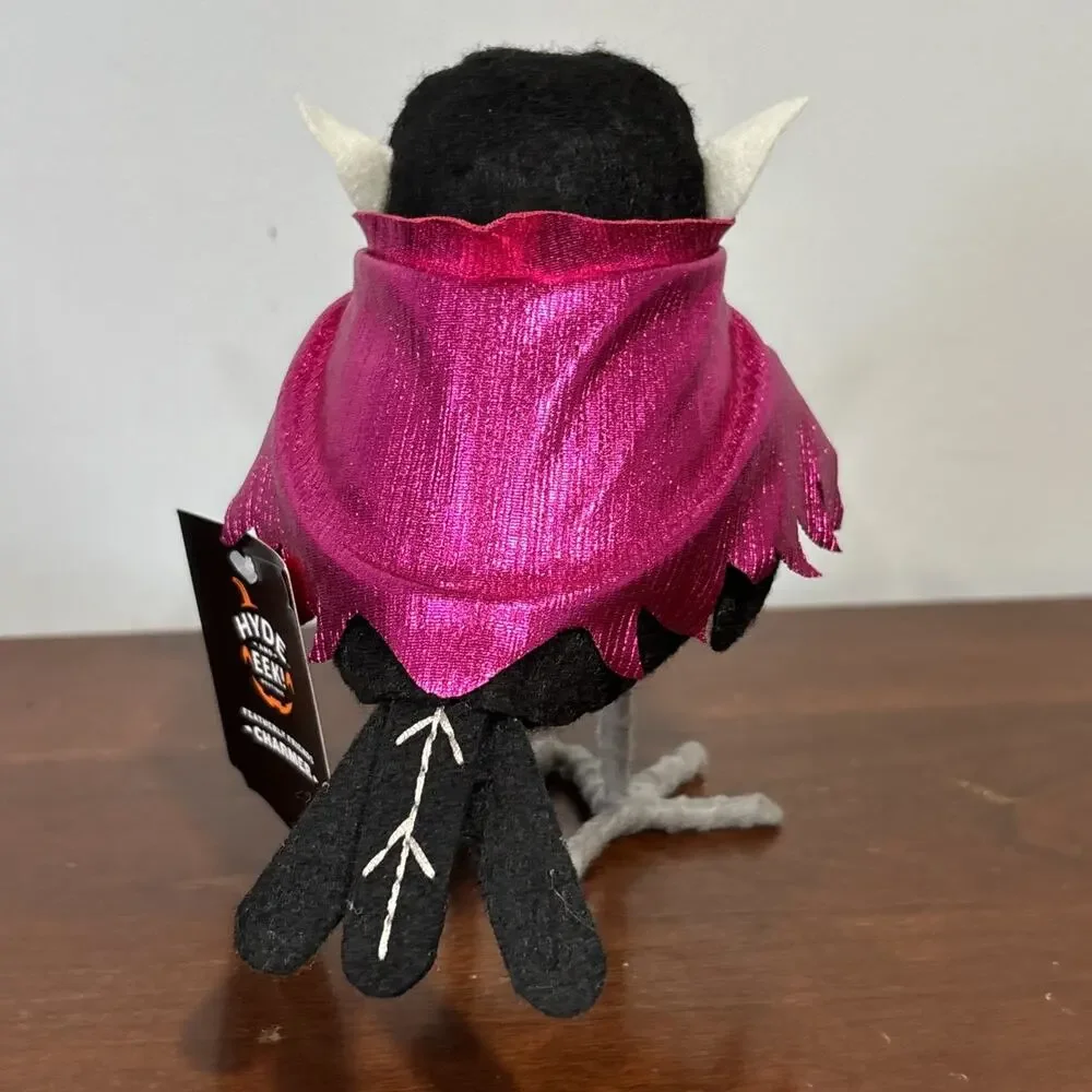 2025 Hyde and EEK! Featherly Friends CHARMER Vampire Halloween Bird Figurine NEW